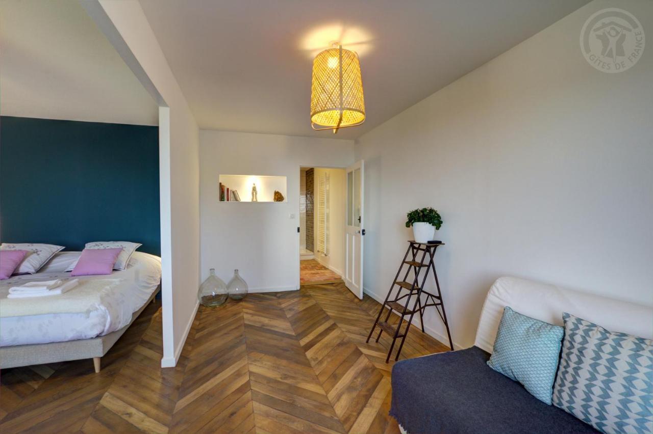 Villemontais La Ferme Des Galoches Bed & Breakfast エクステリア 写真
