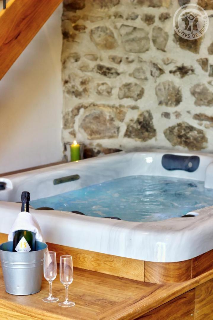 Villemontais La Ferme Des Galoches Bed & Breakfast エクステリア 写真
